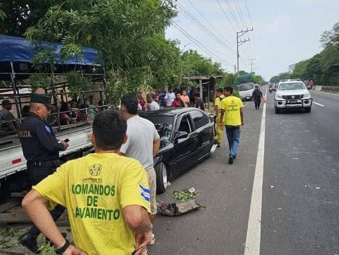 ¡Fuerte choque en Izalco! Múltiple accidente deja al menos seis lesionados 3 706548466 122165964926725707 4383008999802103786 n