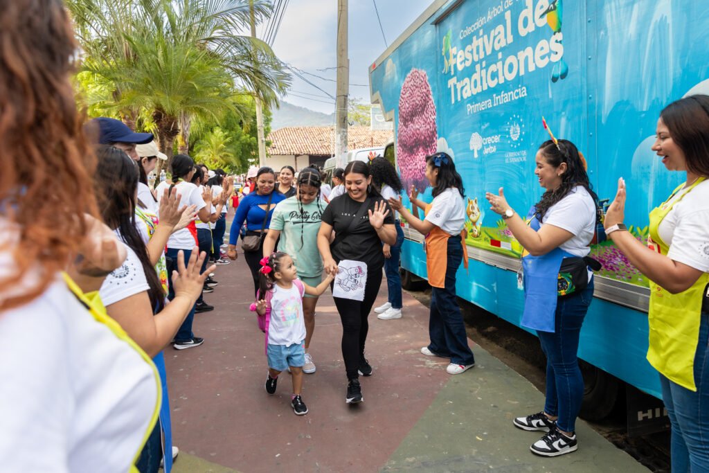 Festival «A Jugar con Lula» llega a Jocoro, Morazán y completa así su recorrido por los 14 departamentos del país 3 WILB7813