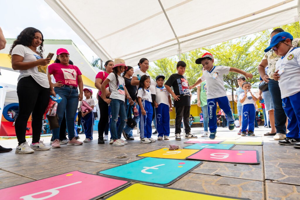 Festival «A Jugar con Lula» llega a Jocoro, Morazán y completa así su recorrido por los 14 departamentos del país 6 WILB8094