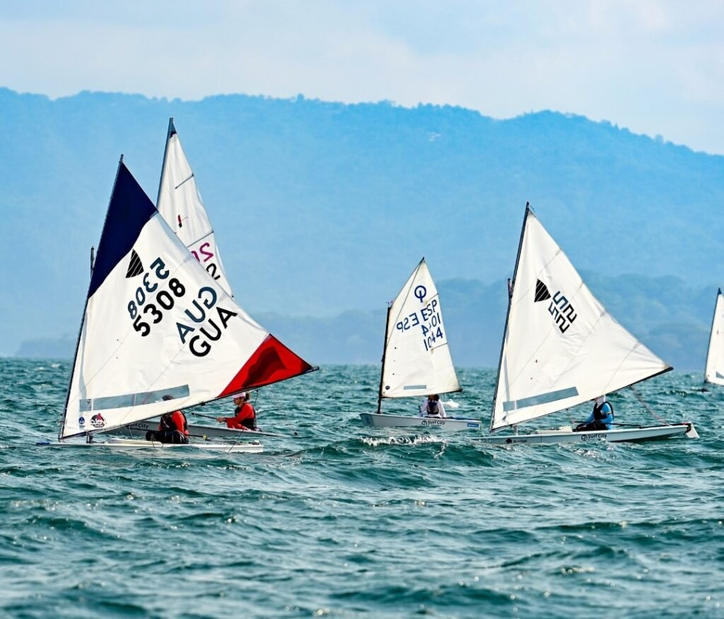 ¡Viento en popa! El Lago de Ilopango se llena de adrenalina con el velerismo continental 1 fsdasdf