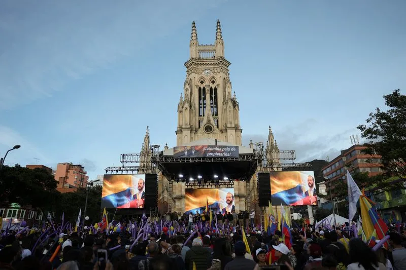 Colombia cierra campañas y se prepara para un balotaje de alta tensión 1 image 208