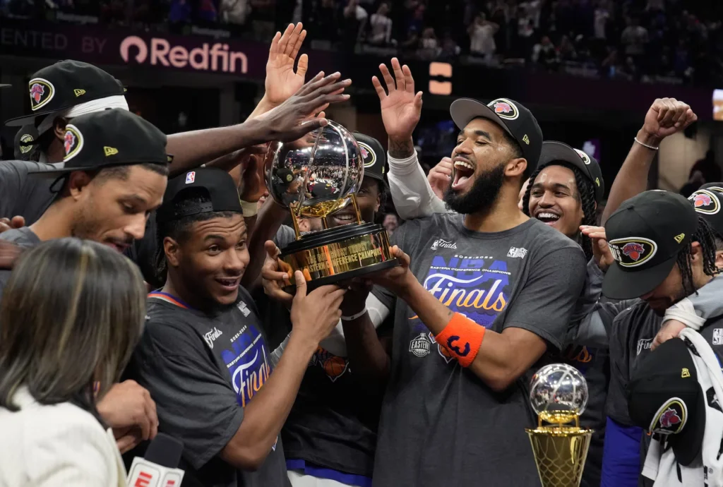 Los Knicks barren a los Cavaliers y regresan a las Finales de la NBA tras 27 años 1 image 235