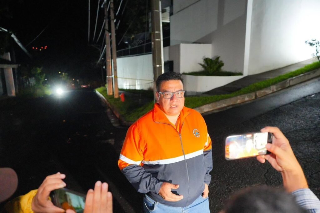 Evacuación obligatoria en condominio de la colonia Escalón por daño estructural 2 724189386 1326599293011830 1631988826931212143 n