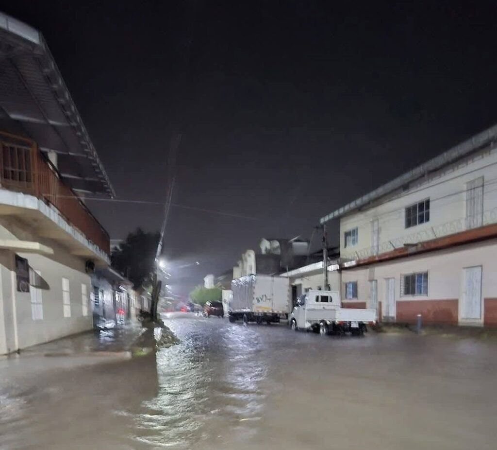 Emergencia en Santa Ana Norte por severas inundaciones en el distrito de Metapán 5 726516740 122117690157257655 7938946124525376239 n 1