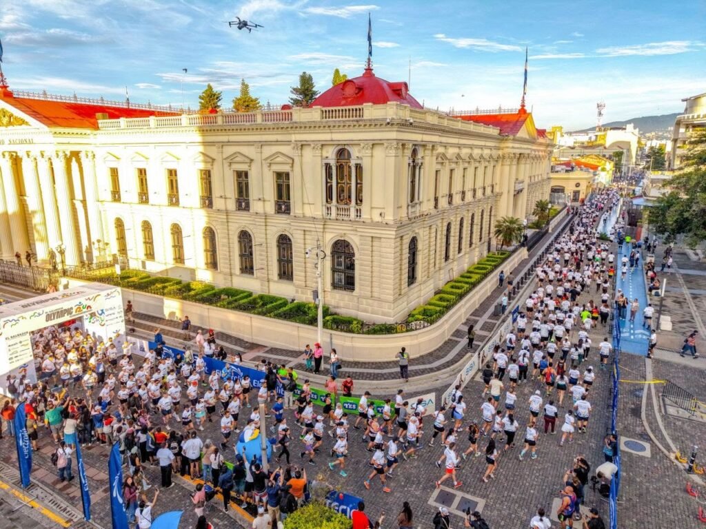 El Centro Histórico de San Salvador se inunda de atletismo con la carrera El Salvador Olympic Run 2026 5 dsfasdfasdfdfasf