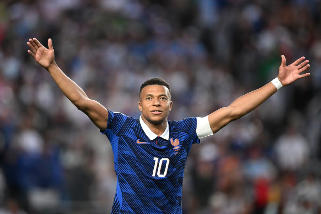 Kylian Mbappé sigue haciendo historia en los Mundiales al igualar la mítica marca de Miroslav Klose 1 image 233