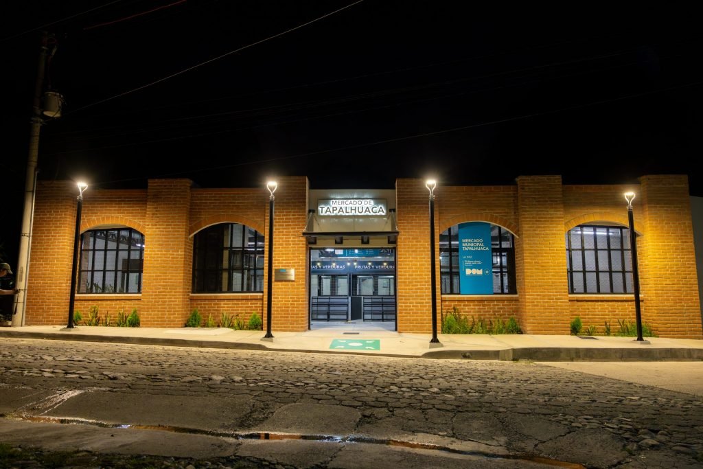 La Dirección de Obras Municipales transforma el comercio local con diez nuevos mercados y plazas en El Salvador 6 082A3503 1 1024x683 1