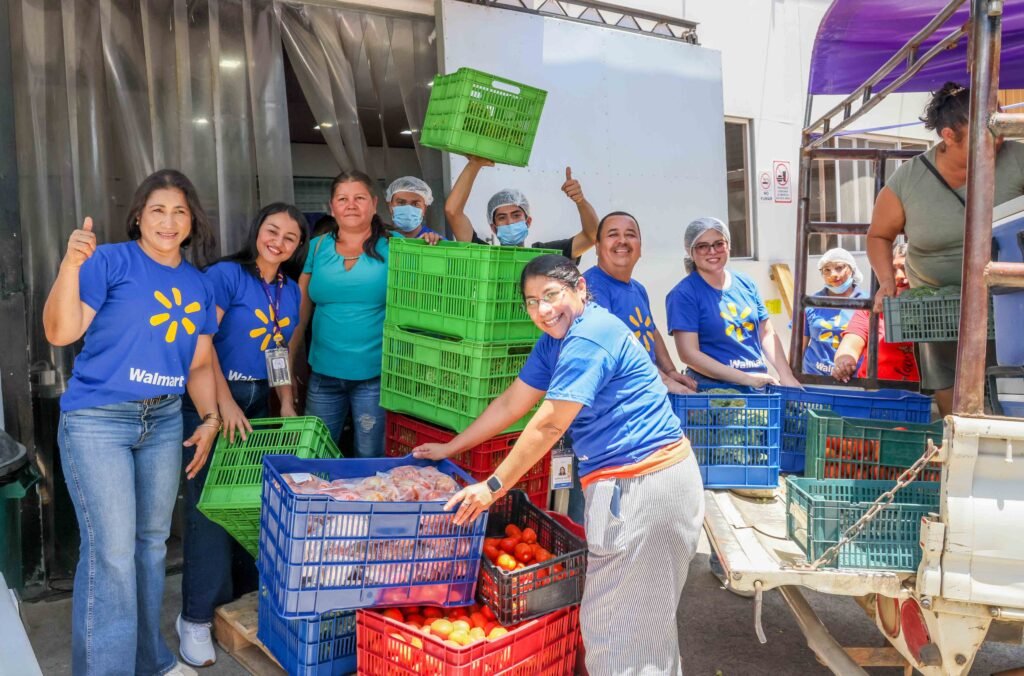 Walmart fortalece la seguridad alimentaria de más de 46 mil salvadoreños con nueva inversión en el Banco de Alimentos 5 22072026 213A2703