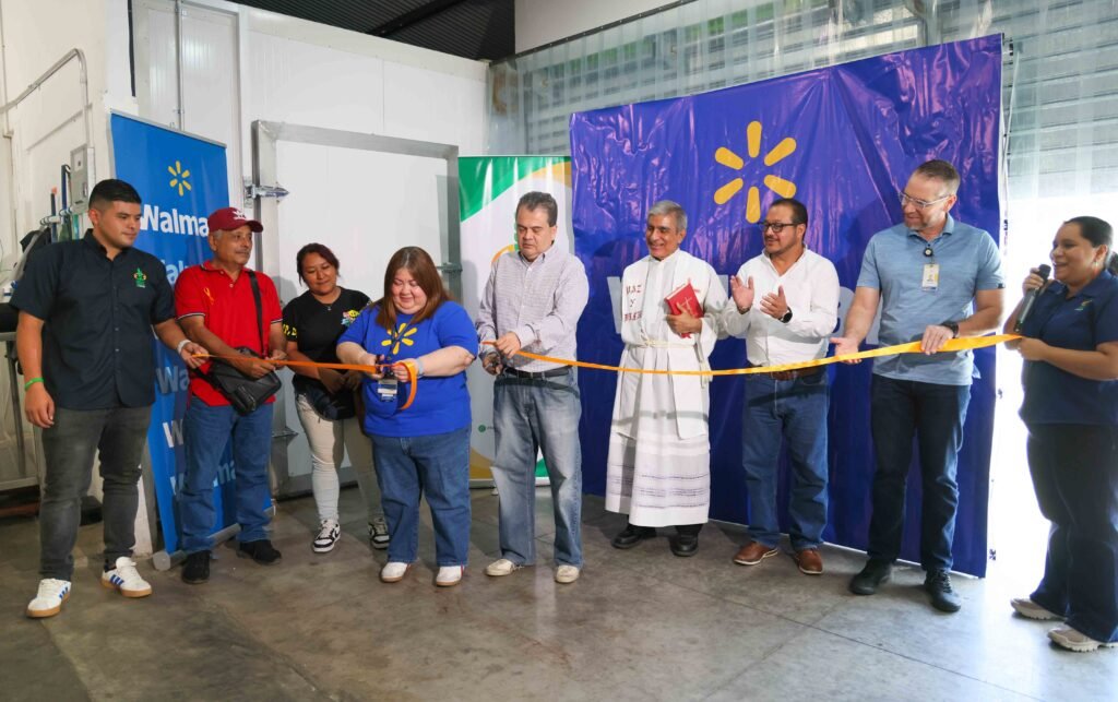 Walmart fortalece la seguridad alimentaria de más de 46 mil salvadoreños con nueva inversión en el Banco de Alimentos 1 22072026 213A2809