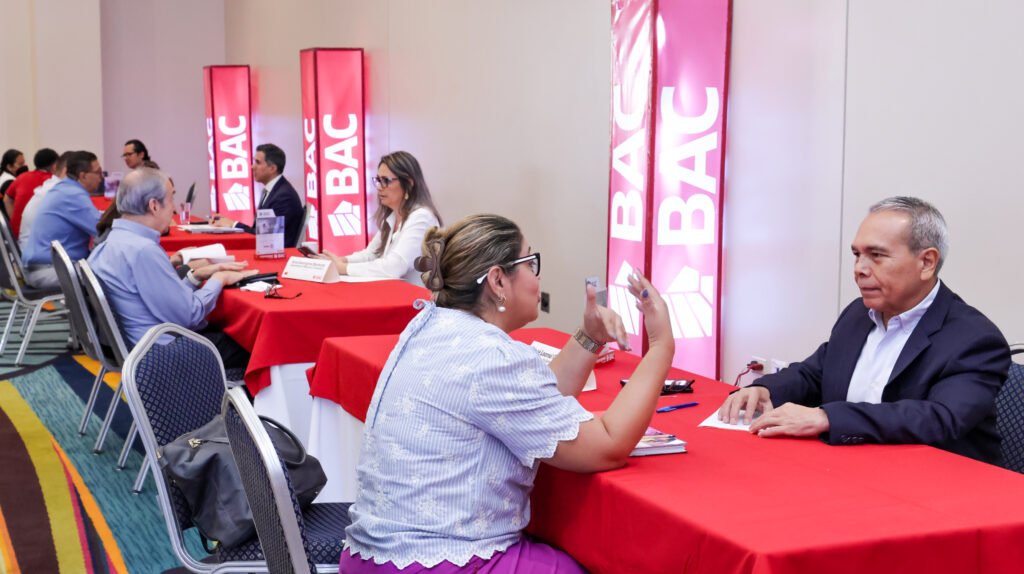BAC brinda asesoría especializada para fortalecer a las pymes a través de “Consulta Empresarial con Expertos 2026” 2 BACS8577