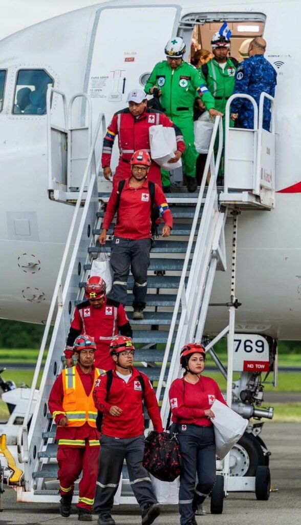El primer contingente de la misión humanitaria en Venezuela regresa con éxito a El Salvador 2 dfasdfasdfasdf