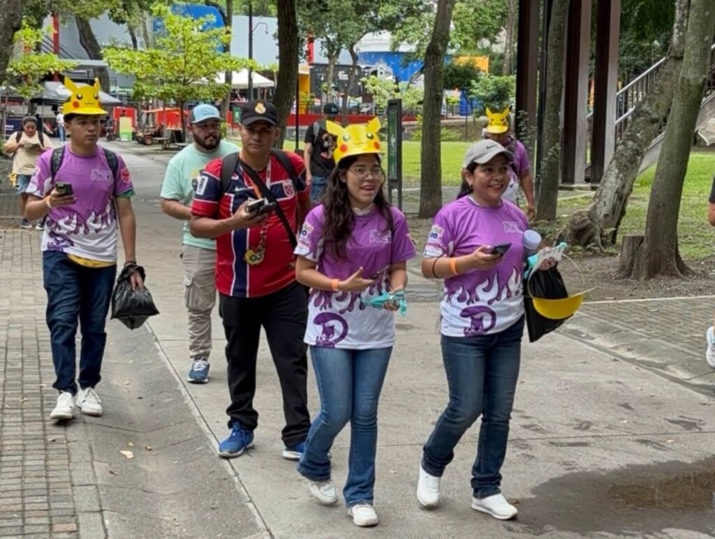 Comunidad de Pokémon GO celebra en El Salvador diez años de aventura en el parque Cuscatlán 2 dfasfasdfasdf