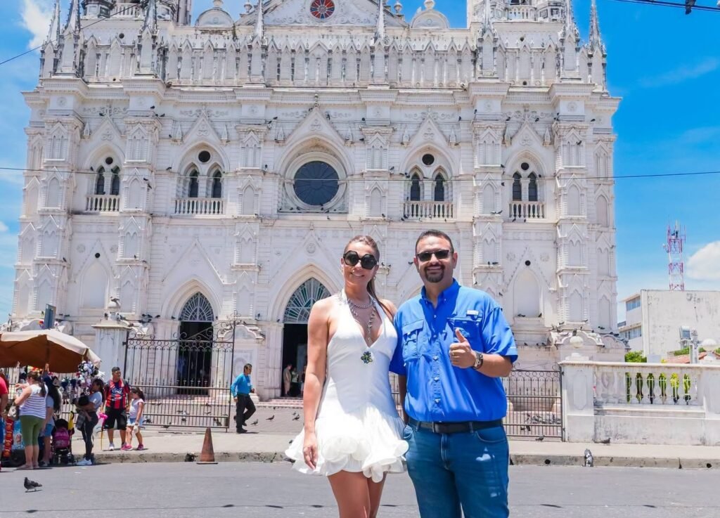 Cecilia Galliano engalana Santa Ana como la presentadora oficial en la elección de la reina de las Fiestas Julias 2026 1 dfdsfd