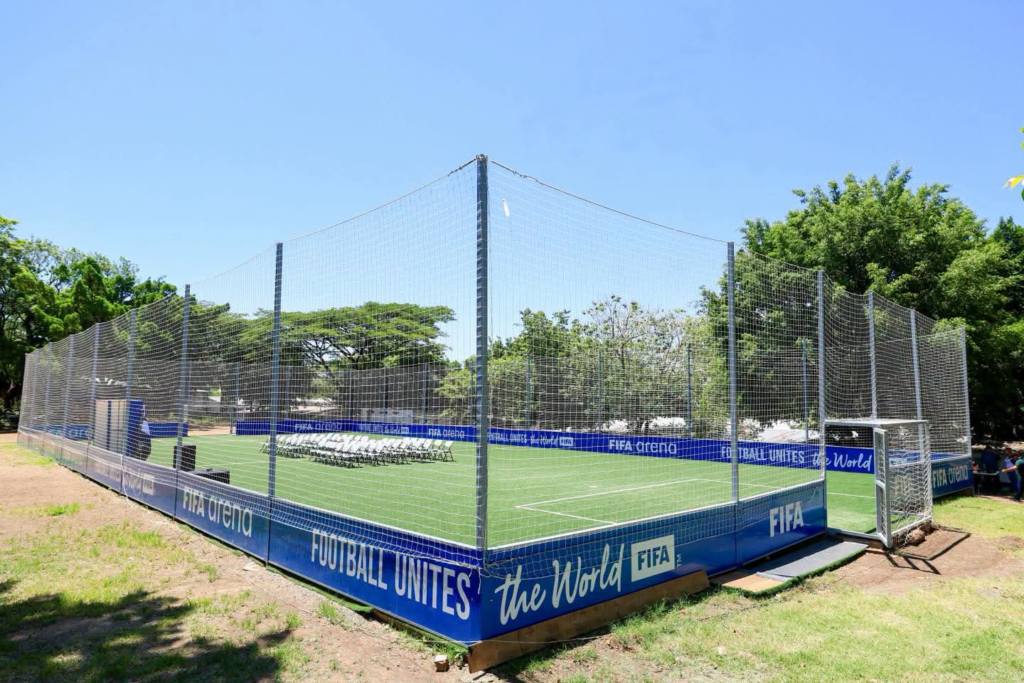 Inauguran un moderno minicampo de fútbol del programa FIFA Arena en el Complejo Educativo de la Colonia Río Zarco 1 image 199