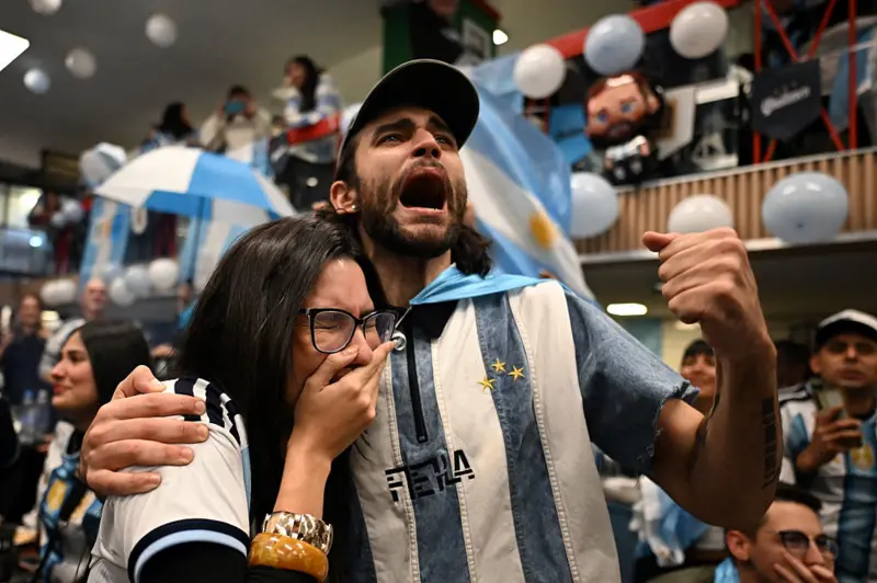 Argentina estalla en euforia y clasifica a la gran final del Mundial tras vencer a Inglaterra 2 image 297