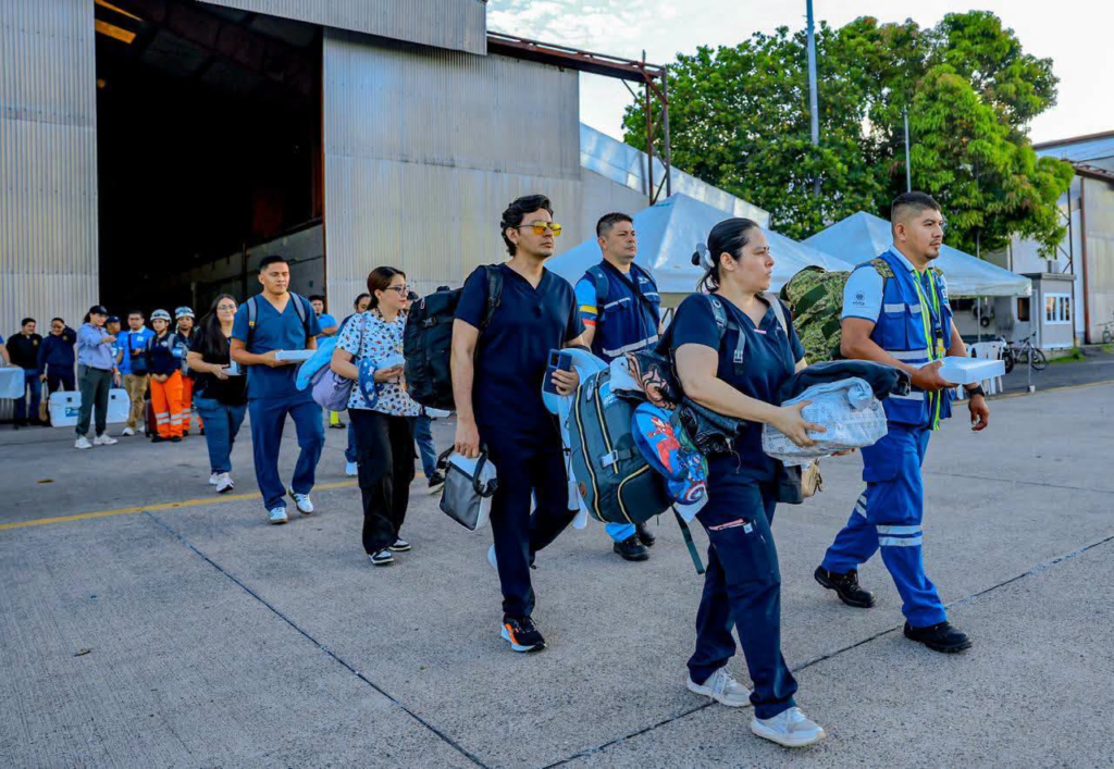 El Salvador refuerza su misión humanitaria en Venezuela con más personal y ayuda 2 image 308