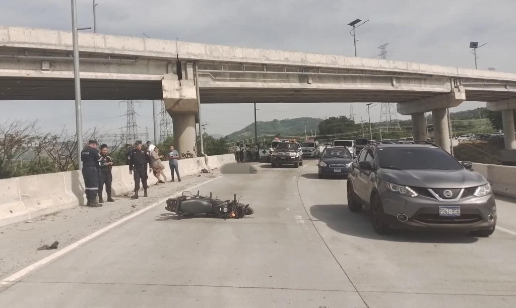Trágica jornada vial deja tres personas fallecidas y múltiples lesionados en diferentes puntos del país 1 image 348