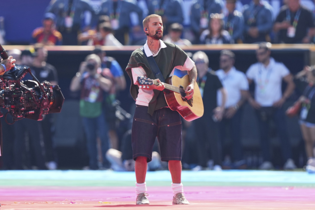 Un histórico show de medio tiempo deslumbra en la gran final del Mundial 2026 4 image 352