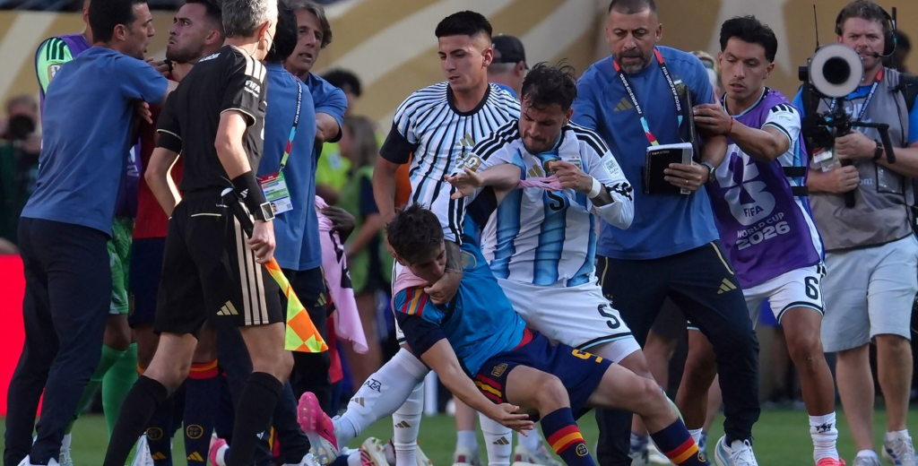 La FIFA abre expediente disciplinario a la selección argentina tras graves incidentes en la final del Mundial 2026 1 image 392