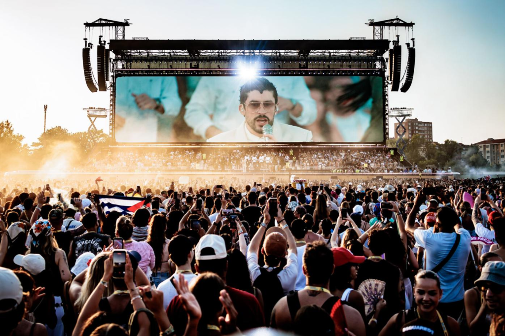 Bad Bunny concluye su monumental gira mundial marcando un hito histórico para la música latina 1 image 445