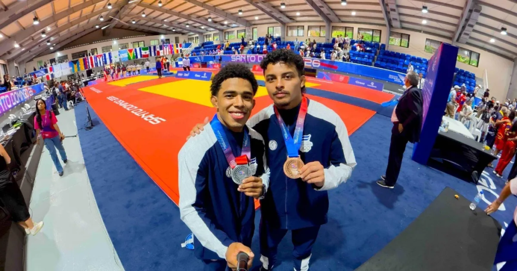 El Salvador suma sus primeras cuatro medallas en Santo Domingo 2026 1 image 458