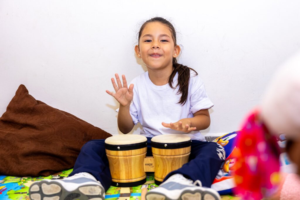 Despacho de la Primera Dama equipa el 100% de los centros escolares de Primera Infancia con libros, instrumentos musicales, juegos y material sensorial 14 2N0A8453