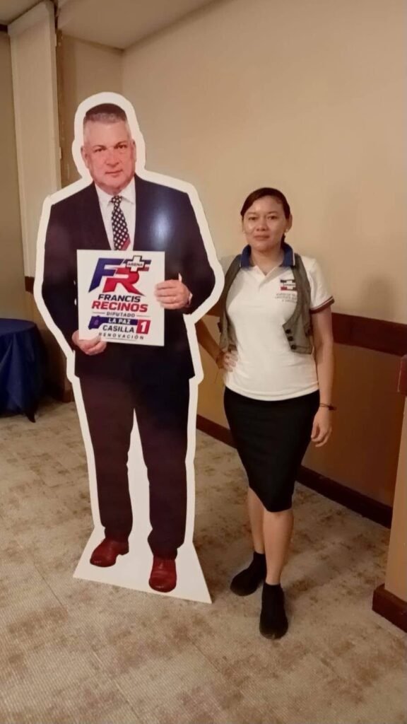 Candidato de ARENA envía una figura de cartón a la convención partidaria 3 catsdfasdfds 1