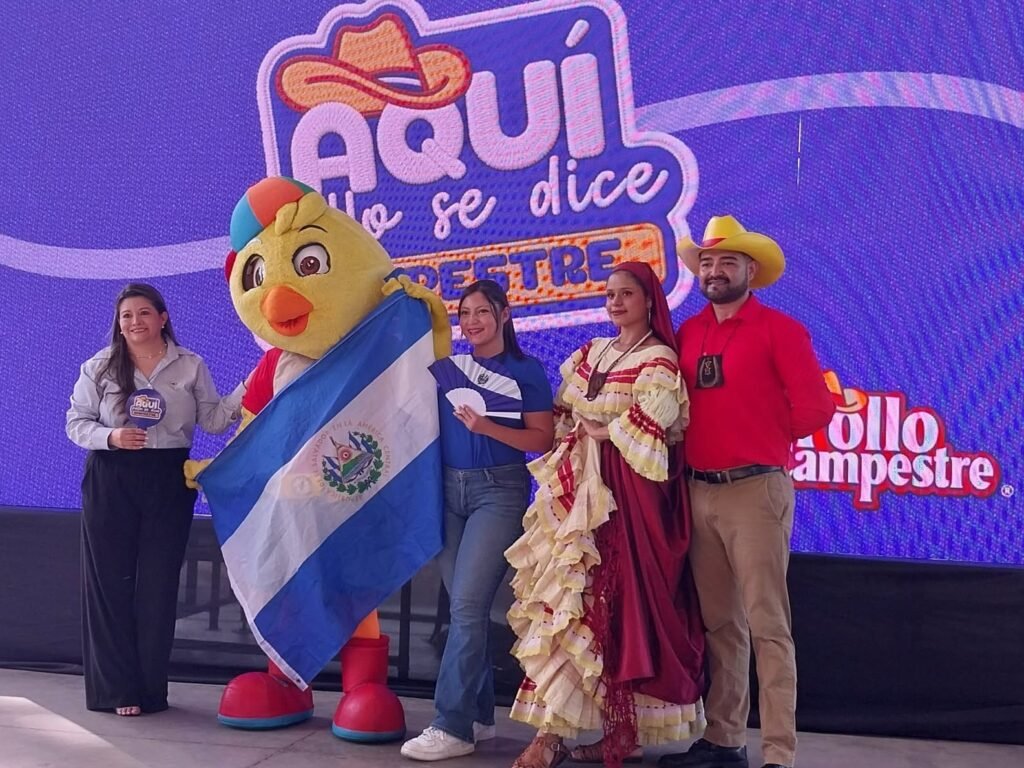 Pollo Campestre rinde homenaje a las raíces salvadoreñas durante el Mes Patrio 1 dfsdfd