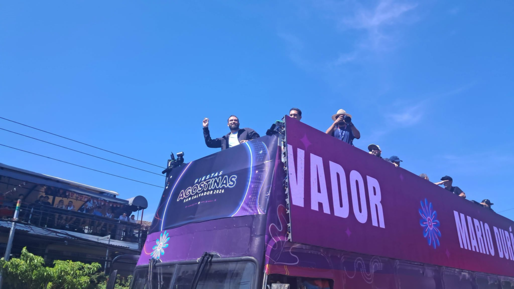 San Salvador da inicio a las Fiestas Agostinas con la tradicional alborada y un multitudinario Desfile del Correo 1 image 12