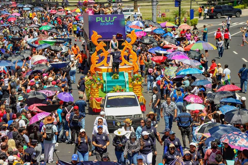 San Salvador da inicio a las Fiestas Agostinas con la tradicional alborada y un multitudinario Desfile del Correo 6 image 16