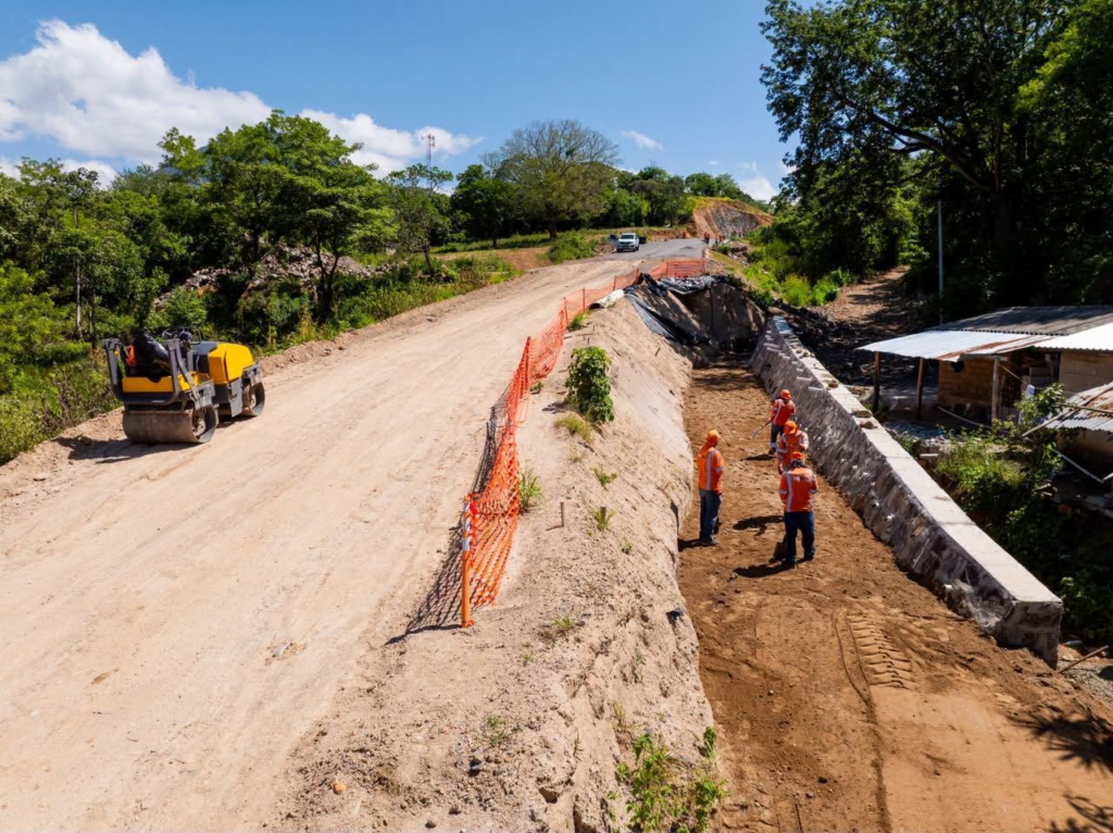 Nueva carretera impulsará la movilidad, el comercio y el turismo entre El Salvador y Guatemala 3 image 172