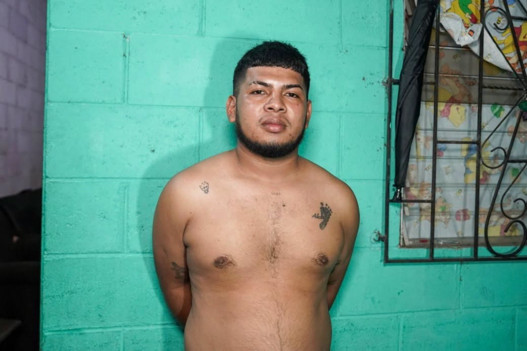 Autoridades desarticulan una estructura de narcotráfico que operaba entre Guatemala y El Salvador 2 image 22