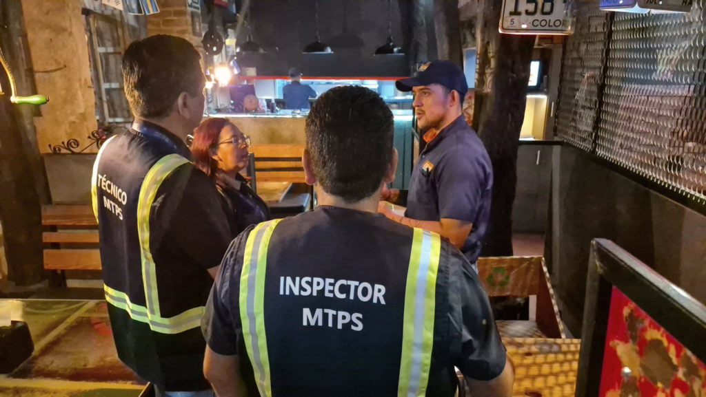 Ministerio de Trabajo lanza el programa Justicia Laboral Nocturna en El Salvador 1 image 225