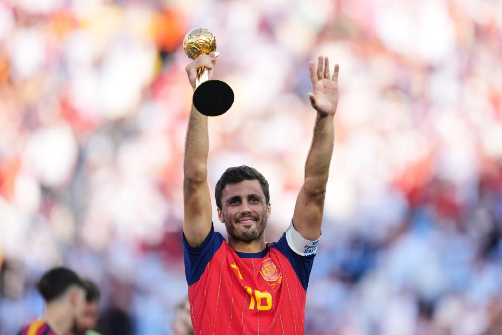 Rodri llega a Barcelona para sellar su traspaso por 76 millones de euros 1 image 305