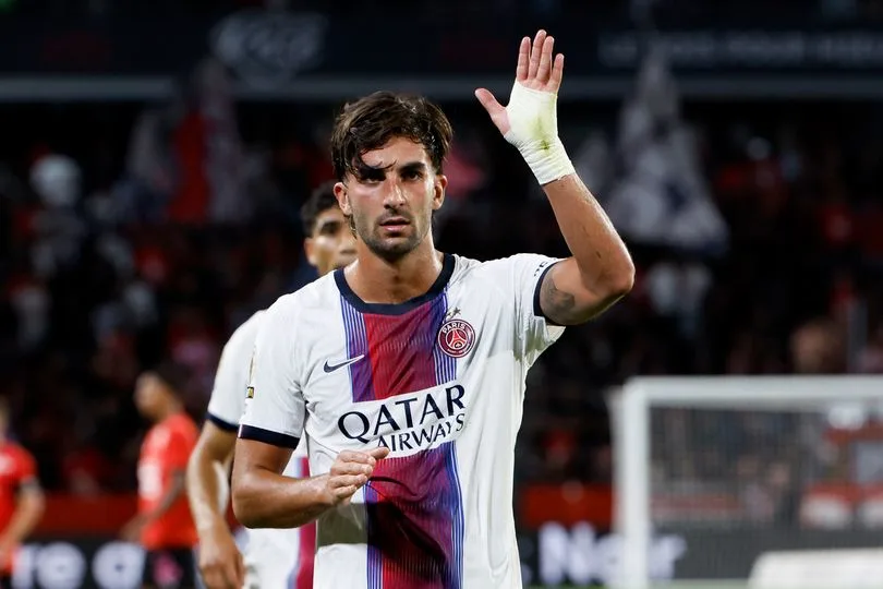 Ferran Torres lidera la reacción del PSG en una jornada europea vibrante 1 image 392