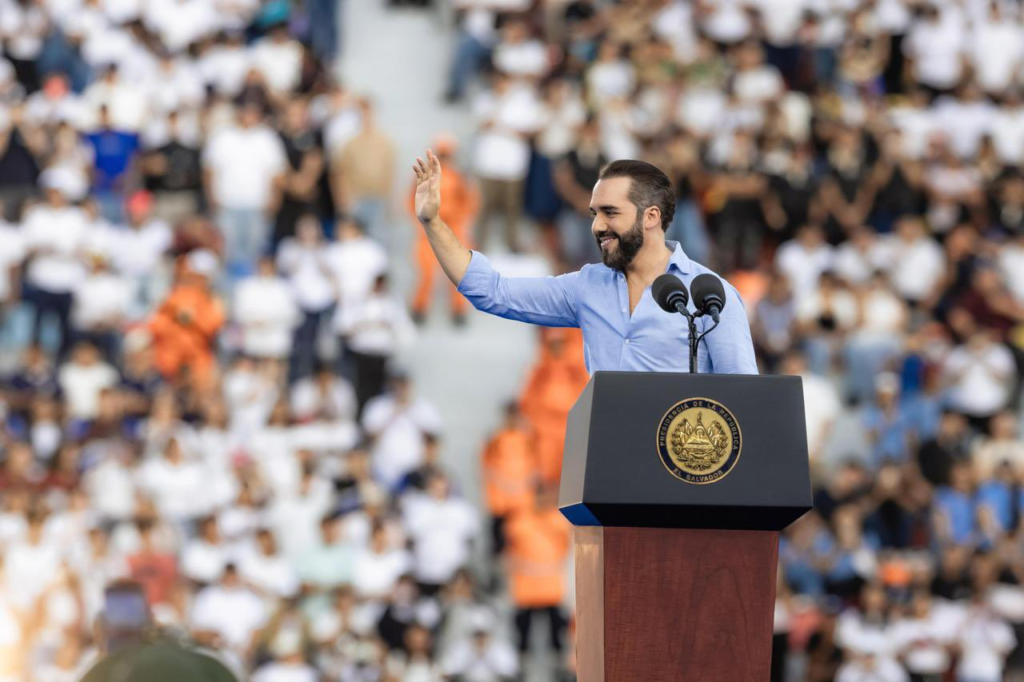 El Salvador elevará la inversión educativa al 8% del PIB con un presupuesto histórico 1 image 436
