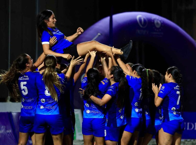 San Salvador conquista el titulo femenino en la Liga de Fútbol Playa Copa INDES 2026 2 image 502
