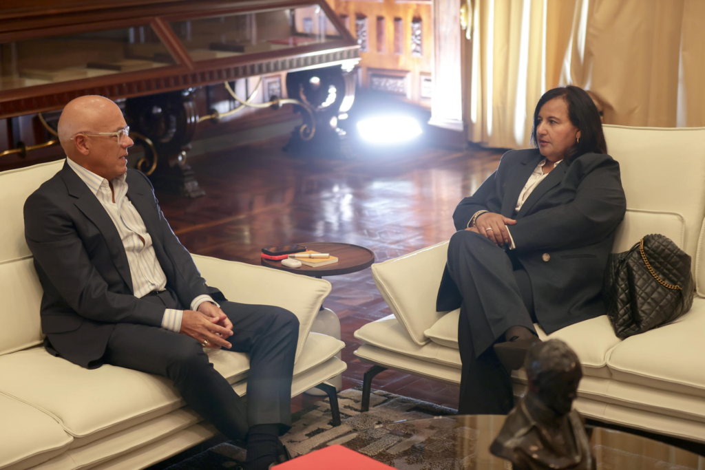 Estados Unidos respalda inicio de conversaciones entre chavismo y oposición en Caracas 1 image 95