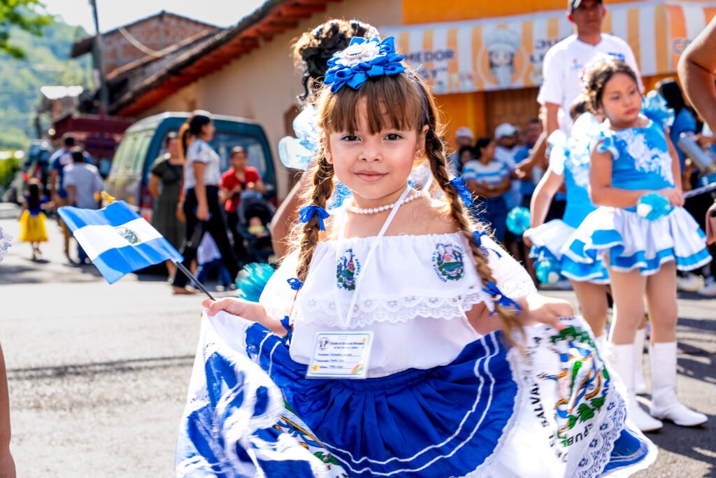 Primera Dama Gabriela de Bukele participa en Desfile de Primera Infancia; más de 155 mil niños desfilan a nivel nacional 14 Morazan