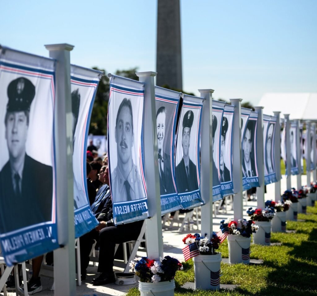 Donald Trump encabeza emotivo homenaje a las víctimas del 11 de septiembre en Washington 3 cats 11