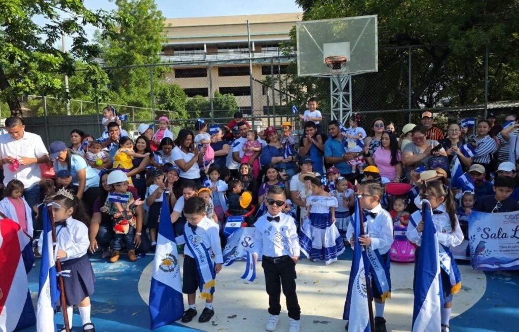 Más de 155,000 niños celebran la independencia en el Desfile Nacional de Primera Infancia 10 catsdfadsfadsfadsf