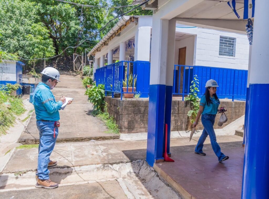 La DOM y el MOP inician estudios para renovar acceso y escuela en Las Canoas 8 catsgdxz 1