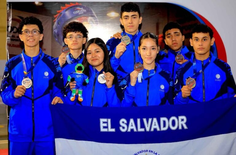 Levantamiento de pesas y taekwondo lideran una jornada dorada para El Salvador en Codicader 2026 1 image 135