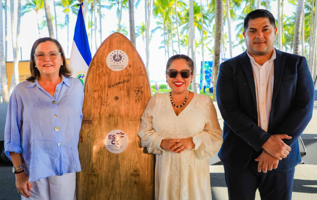El Salvador celebra el Día del Cooperante y resalta avances clave en inversión social y turismo 1 image 180