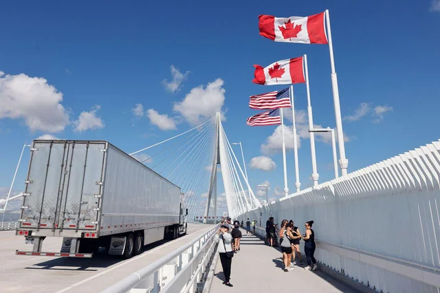 Estados Unidos intensifica la disputa comercial con Canadá e impone nuevas sanciones 1 image 194