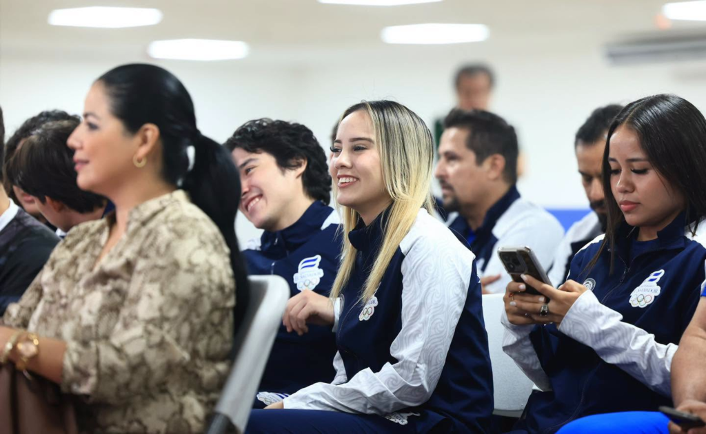 INDES premia a atletas cuscatlecos tras sus destacados triunfos internacionales 5 image 372