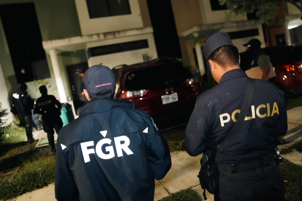 Golpe a la ciberdelincuencia en El Salvador tras la desarticulación de una red de fraude informático 1 image 403
