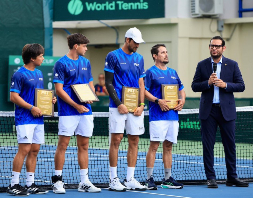Federación Salvadoreña de Tenis premia a sus máximos referentes del deporte blanco 1 image 426