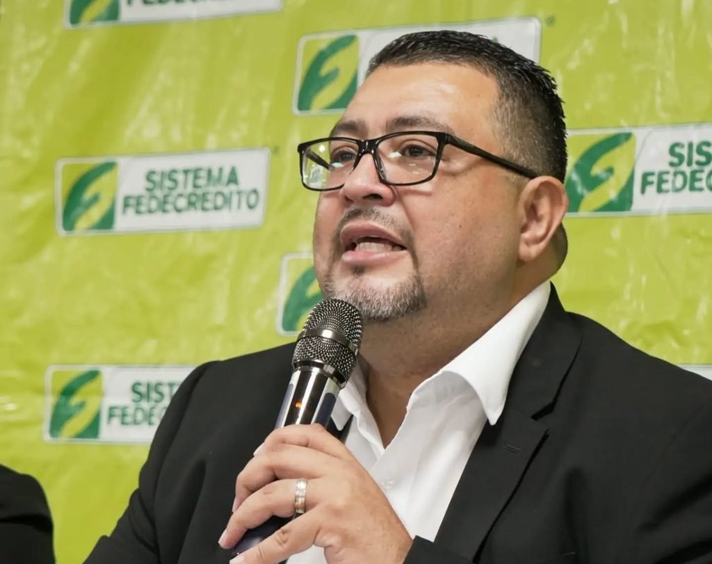 El SISTEMA FEDECRÉDITO equipo a los 12 clubes de la Copa SISTEMA FEDECRÉDITO con tecnología para elevar el rendimiento de sus jugadores. 3 catsdfsdf 1