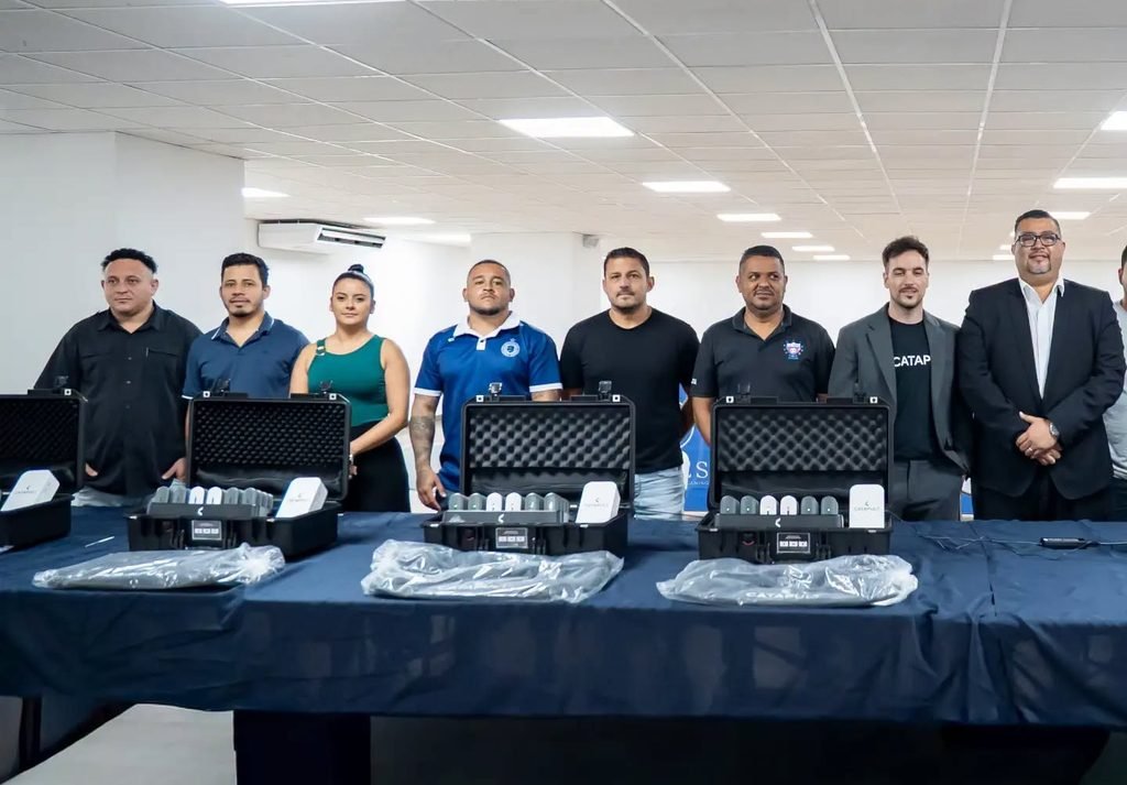 El SISTEMA FEDECRÉDITO equipo a los 12 clubes de la Copa SISTEMA FEDECRÉDITO con tecnología para elevar el rendimiento de sus jugadores. 4 catsdfsfdds